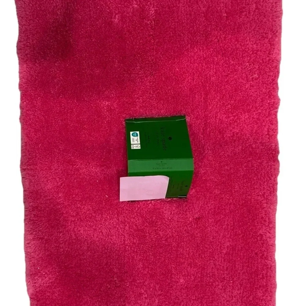 Kate Spade 17 x 24 Bath Rug Mat Pink Fuchsia Soft Fuzzy Plush Shower Non Slip